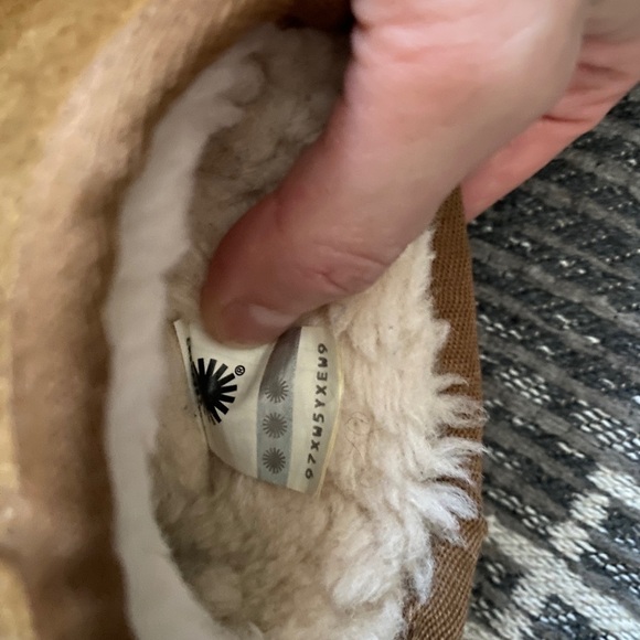 UGG boots children’s size 11 boys girls star print - Picture 9 of 9